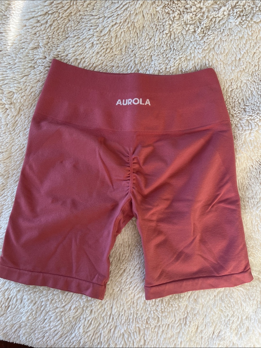 Aurola scrunch gym shorts